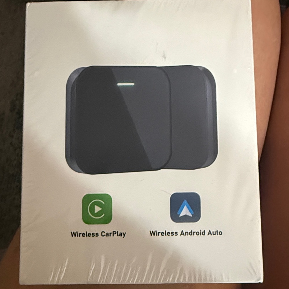PL8 Wireless Smart CarPlay Adapter